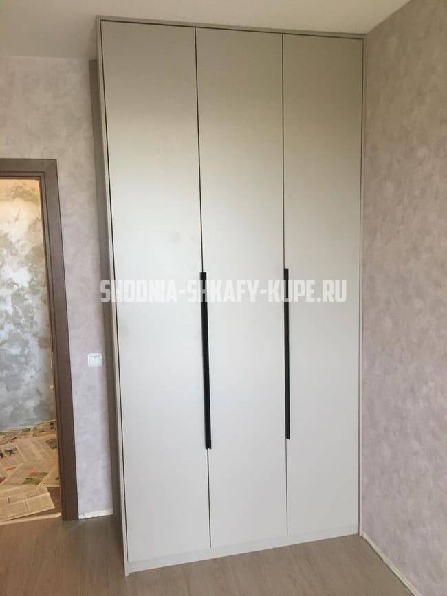 Распашные шкафы Сходня