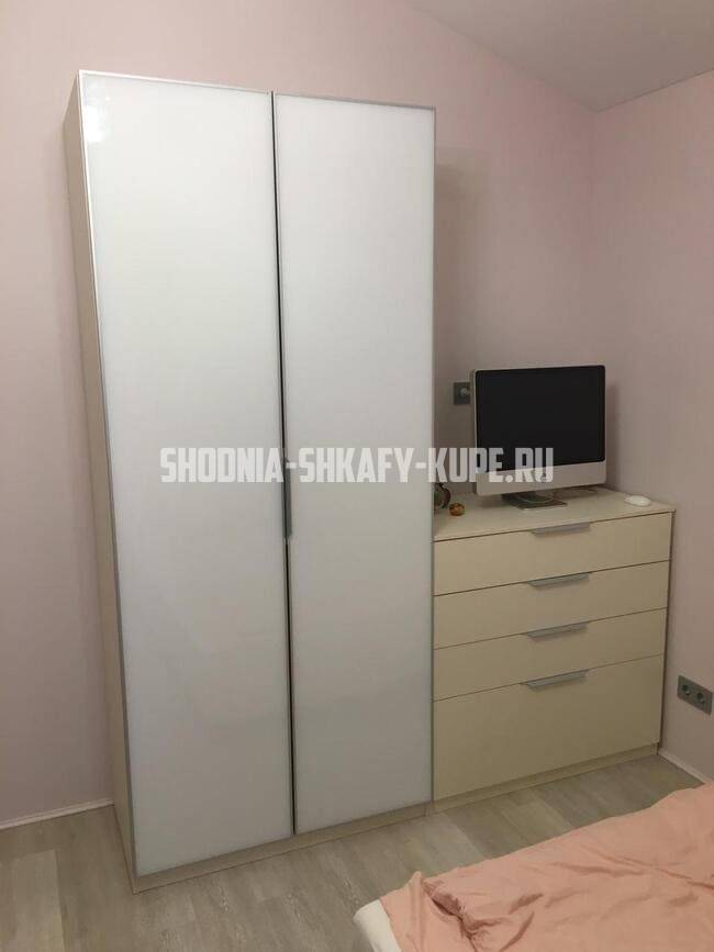 Распашные шкафы Сходня
