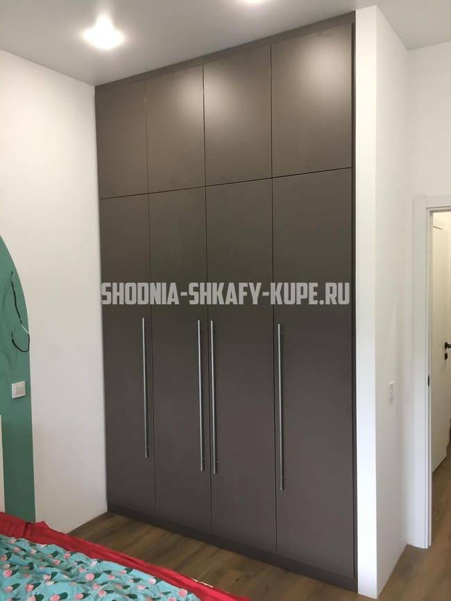 Шкафы в спальню Сходня